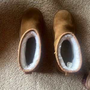 Koolaburra ugg boots